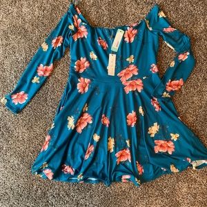 Nine Britton Off the shoulder Dress